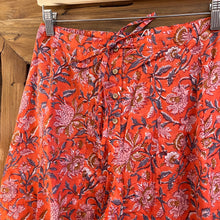 Load image into Gallery viewer, The Rhubarb flared culottes - coral with pink floral
