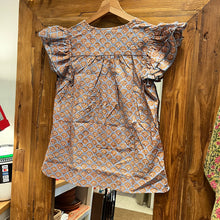 Load image into Gallery viewer, the DILL top - soft blue w/ brown butis

