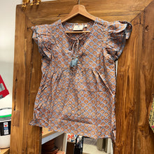 Load image into Gallery viewer, the DILL top - soft blue w/ brown butis
