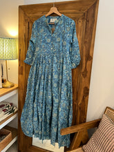 Load image into Gallery viewer, The Pepper dress -shades of blues
