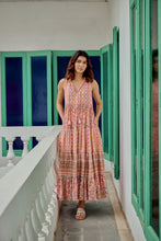 Load image into Gallery viewer, the BORAGE MAXI  - soft pink floral
