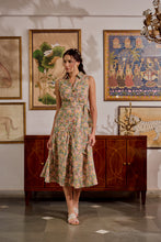 Load image into Gallery viewer, The CAROM midi - pastel green floral
