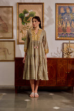 Load image into Gallery viewer, The WASABI midi -soft green/yellow floral
