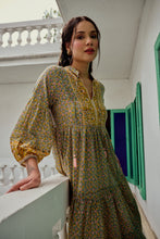 Load image into Gallery viewer, The WASABI midi -soft green/yellow floral
