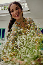 Load image into Gallery viewer, The WASABI midi -soft green/yellow floral

