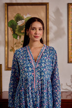 Load image into Gallery viewer, the V-NECK maxi - Blue fun floral
