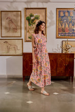 Load image into Gallery viewer, The CAROM midi - soft pink floral

