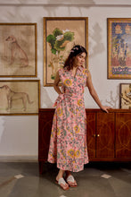 Load image into Gallery viewer, The CAROM midi - soft pink floral
