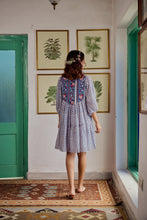 Load image into Gallery viewer, the VANILLA mini - white &amp; blue floral
