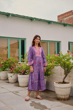 Load image into Gallery viewer, The WASABI midi - purple &amp; pink floral
