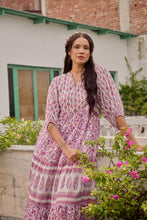 Load image into Gallery viewer, the CHILLI maxi - white &amp; purple floral
