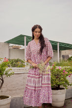 Load image into Gallery viewer, the CHILLI maxi - white &amp; purple floral
