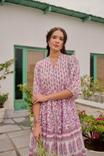 Load image into Gallery viewer, the CHILLI maxi - white &amp; purple floral
