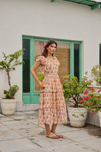 Load image into Gallery viewer, the CILANTRO midi - soft pink stripes
