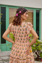 Load image into Gallery viewer, the CILANTRO midi - soft pink stripes
