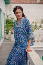 Load image into Gallery viewer, Panelled skirt with pockets - blue fun floral
