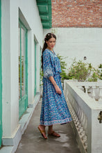Load image into Gallery viewer, Panelled skirt with pockets - blue fun floral
