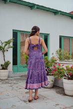 Load image into Gallery viewer, the SENF maxi - purple floral
