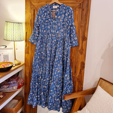 Load image into Gallery viewer, The Pepper dress -ink blue floral
