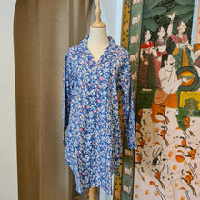 Load image into Gallery viewer, Women’s nightshirt - SIZE M
