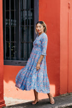 Load image into Gallery viewer, The Pepper maxi - light blue/floral
