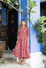 Load image into Gallery viewer, The Pepper maxi - red floral
