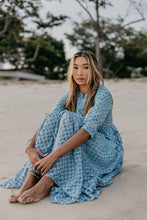 Load image into Gallery viewer, The Pepper Maxi - light blue &amp; navy bootis V2
