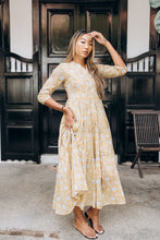 Load image into Gallery viewer, (L) The Pepper maxi - Y E L L O W floral
