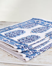 Load image into Gallery viewer, JODHPUR - White placemats (set of 4 &amp; set of 6)
